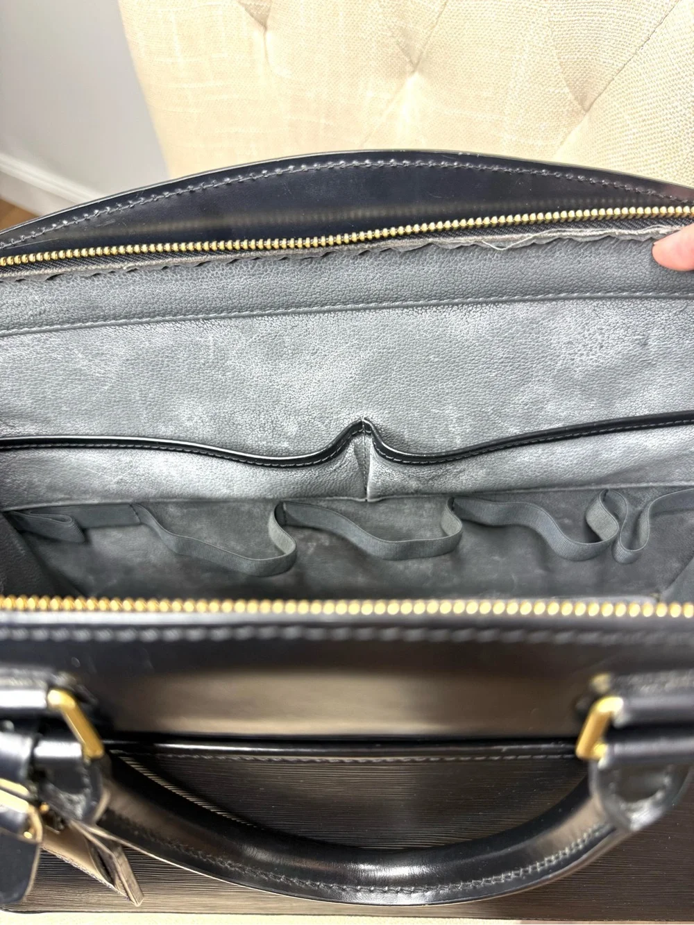 Authentic Louis Vuitton black Epi leather Riviera Handbag M48182 LV